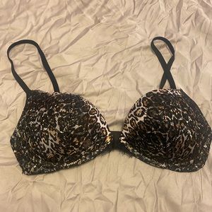 Victoria’s Secret-Very Sexy Push-up bra..size 32D